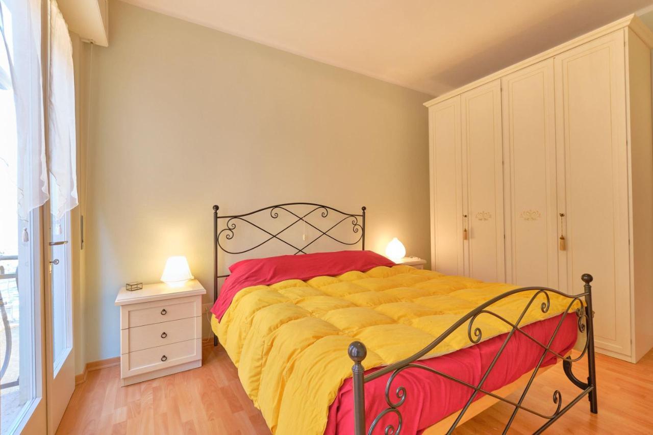 Apartmentsgarda - Residenza Dei Navigatori Torri Del Benaco Luaran gambar