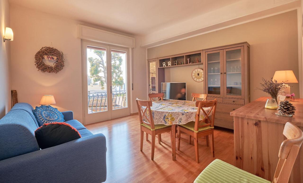 Apartmentsgarda - Residenza Dei Navigatori Torri Del Benaco Luaran gambar