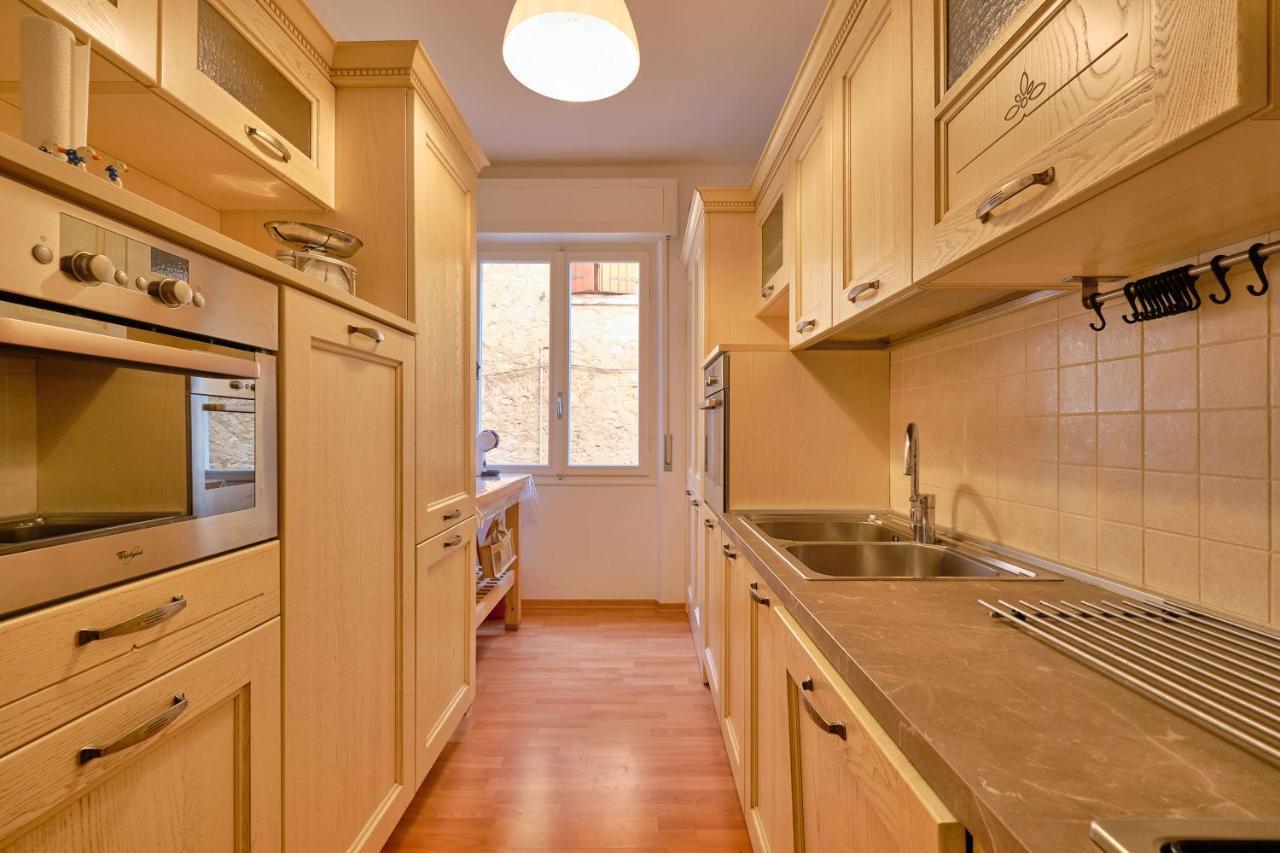 Apartmentsgarda - Residenza Dei Navigatori Torri Del Benaco Luaran gambar