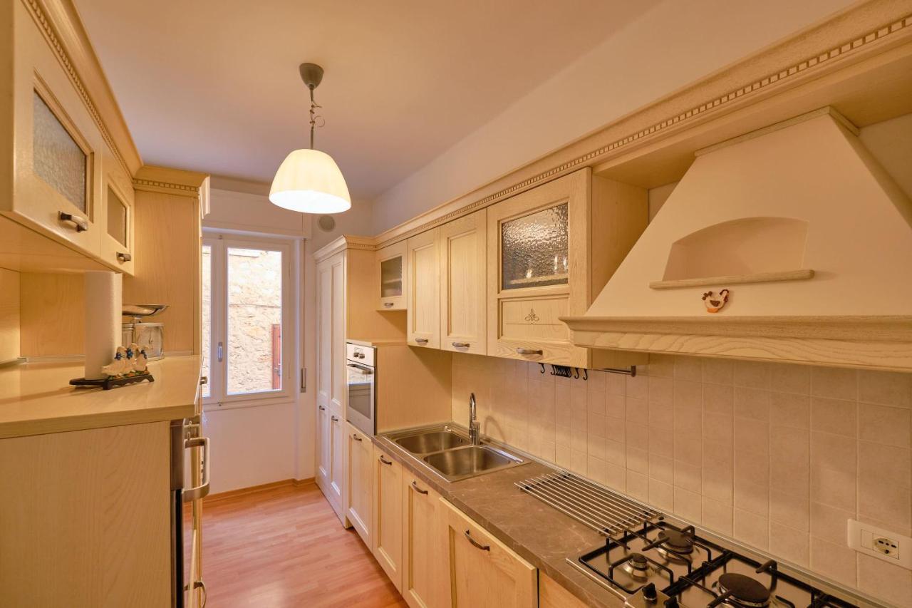 Apartmentsgarda - Residenza Dei Navigatori Torri Del Benaco Luaran gambar